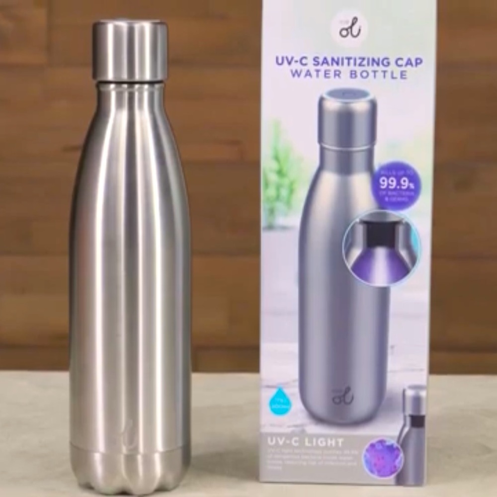 UV C SANITIZING WATER BOTTLE BRAND NEW